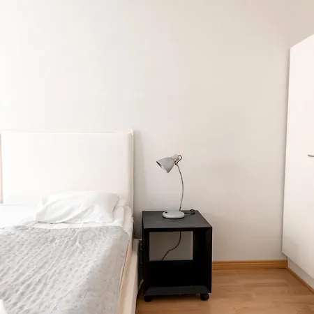 2ndhomes Bright 2br Next To Esplanade Park * Helsingfors