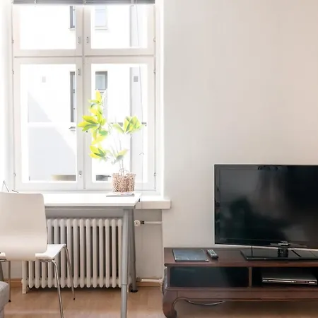 2ndhomes Bright 2br Next To Esplanade Park Helsinki